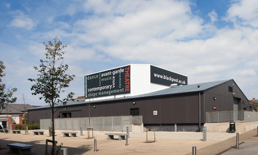 Blackpool and The Fylde College - University Centre exterior image